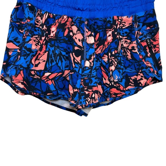 Lululemon Women’s ‘Tracker Short IV’ Paint Storm Print, Harbor Blue, Black SZ 12 - Picture 6 of 13